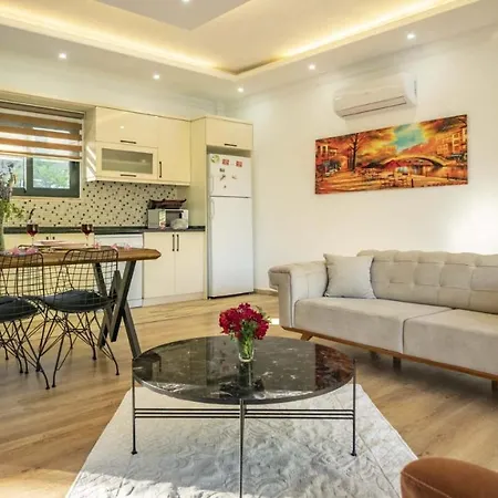 Dreamy With Private Pool And Jacuzzi In Kas *