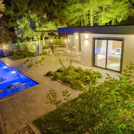 Dreamy With Private Pool And Jacuzzi In Kas