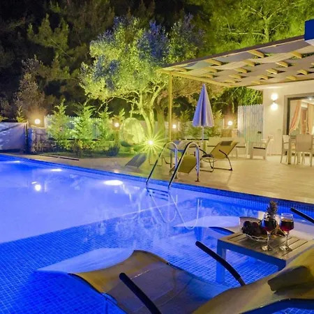 Dreamy With Private Pool And Jacuzzi In Kas *